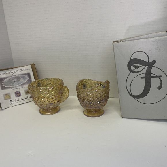 Fenton Art Glass Yellow Amber Daisy And Button And Bows Creamer‎ & Sugar Set - Picture 2 of 7
